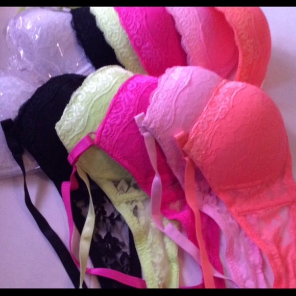 Mystery Box 4 Bra’s NWT - Picture 6 of 15